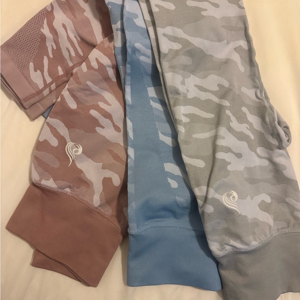 Ryderwear Camo Print leggings in Pink, Blue, and Gray